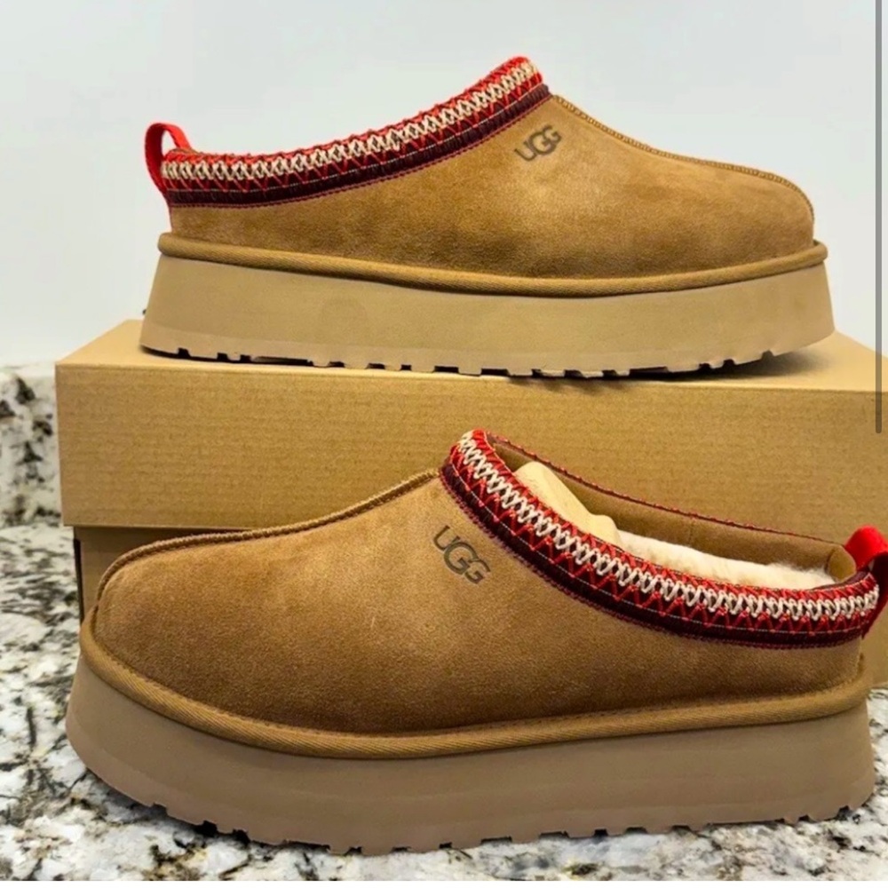 UGG TAZZ SLIPPERS CHESTNUT